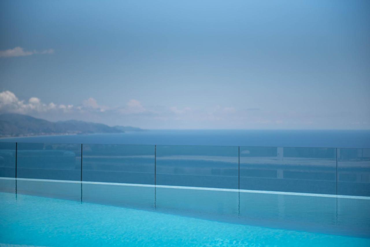 La Librata Boutique Hotel แตร์ราชินา ภายนอก รูปภาพ