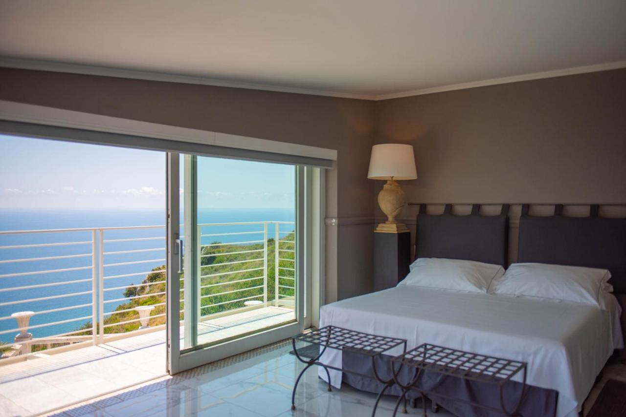 La Librata Boutique Hotel แตร์ราชินา ภายนอก รูปภาพ