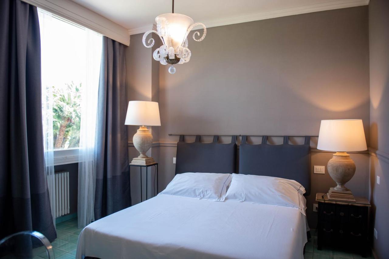 La Librata Boutique Hotel แตร์ราชินา ภายนอก รูปภาพ