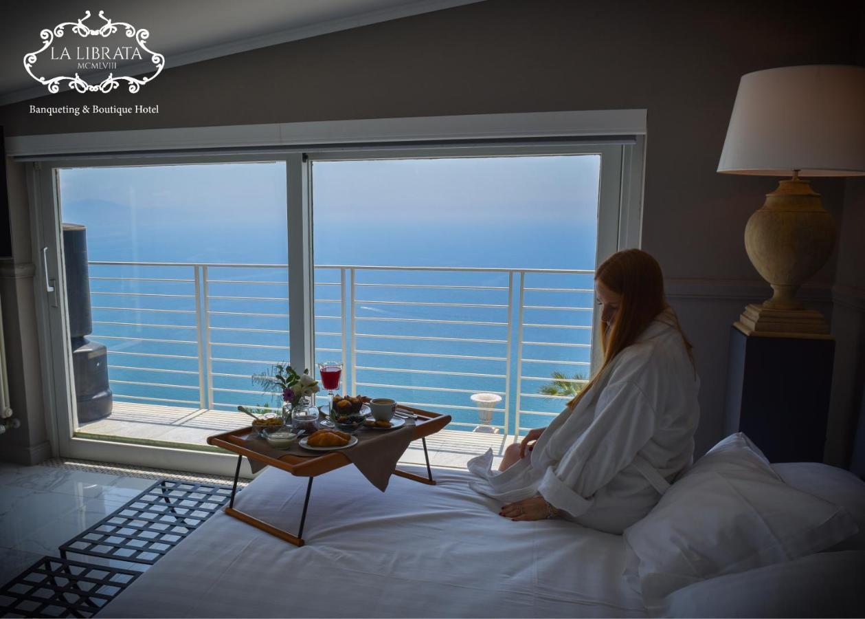 La Librata Boutique Hotel แตร์ราชินา ภายนอก รูปภาพ